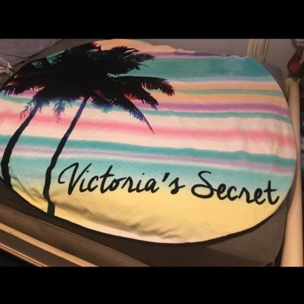 Victoria's Secret Round Palm Tree Towel